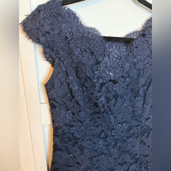 Shannon McLean Navy Blue Floral lace Off Shoulder Drop Waist Dress - Picture 4 of 5
